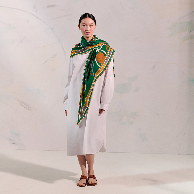 人気【HERMES】スカーフ Passades et Serpentines Passades et Serpentines giant triangle | Hermès Mainland China